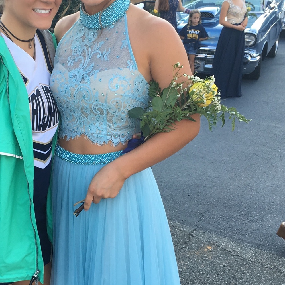 Sherri hill dress size 4